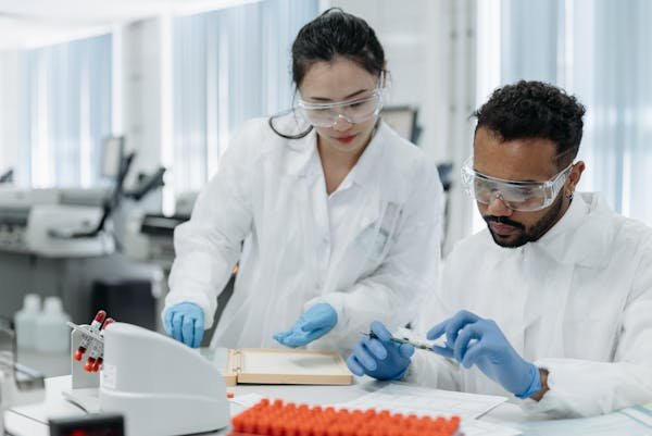 Votre santé au cœur : le laboratoire d'analyse médicale à Hénon